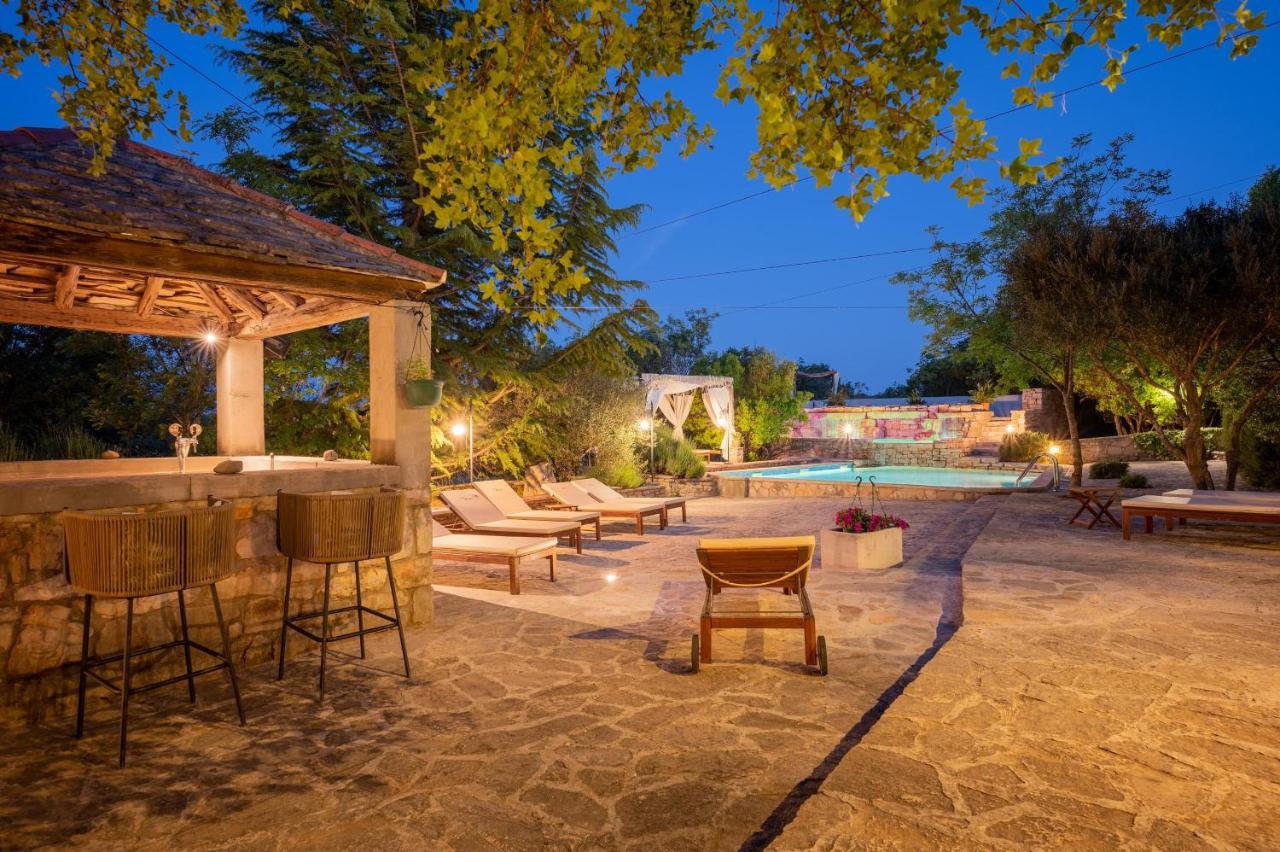 Nono Ban Hotel & Villa Gornji Humac ภายนอก รูปภาพ