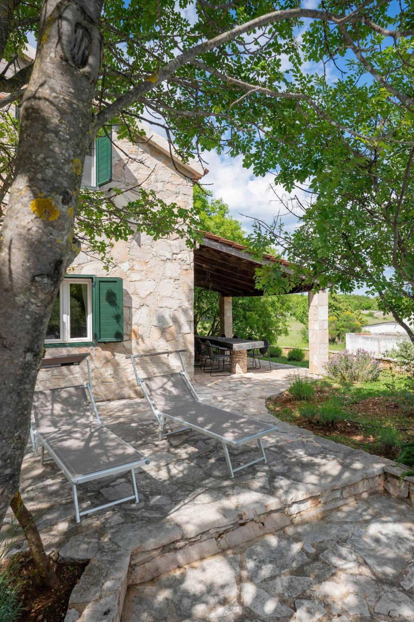 Nono Ban Hotel & Villa Gornji Humac ภายนอก รูปภาพ