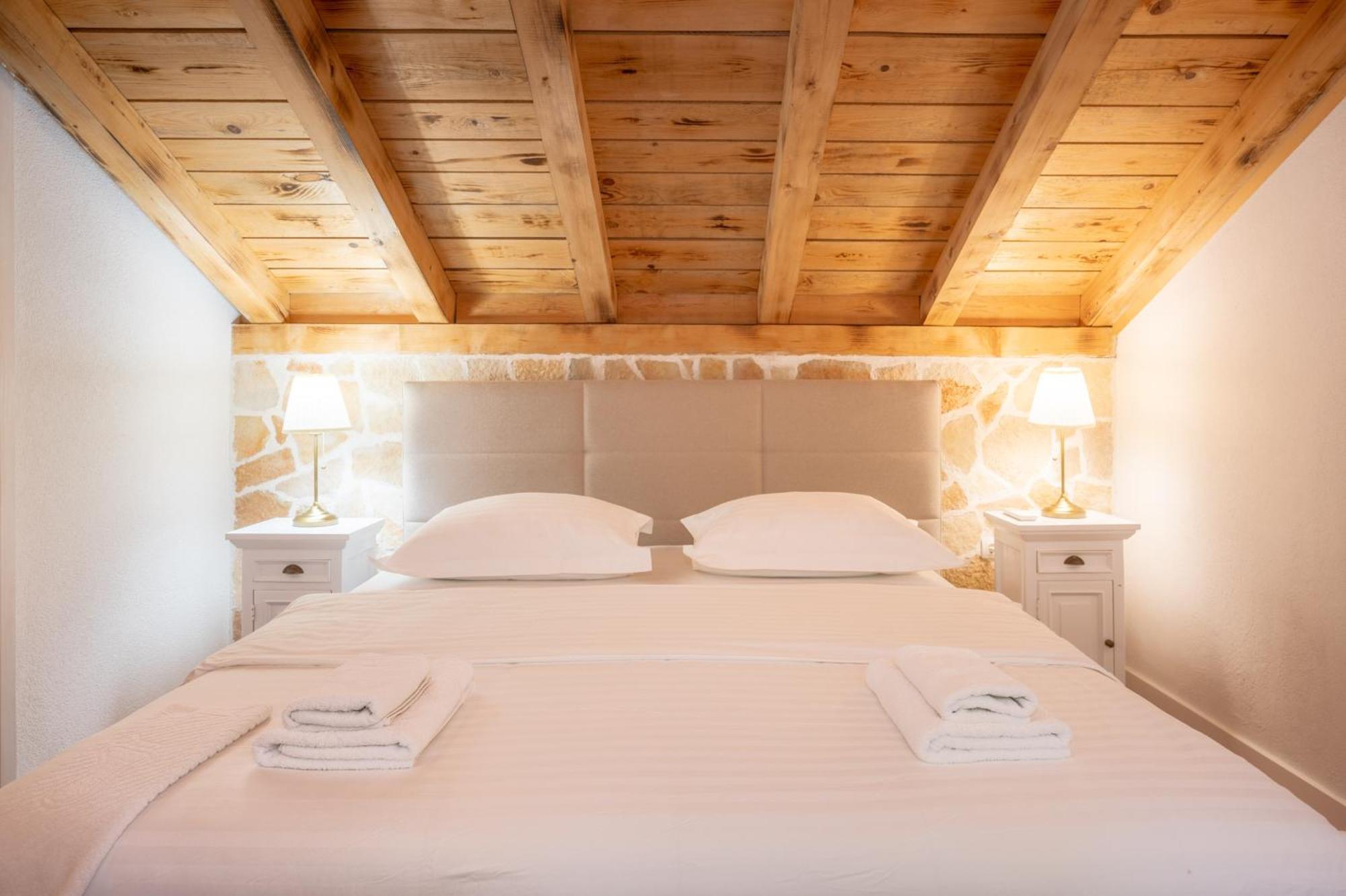 Nono Ban Hotel & Villa Gornji Humac ภายนอก รูปภาพ